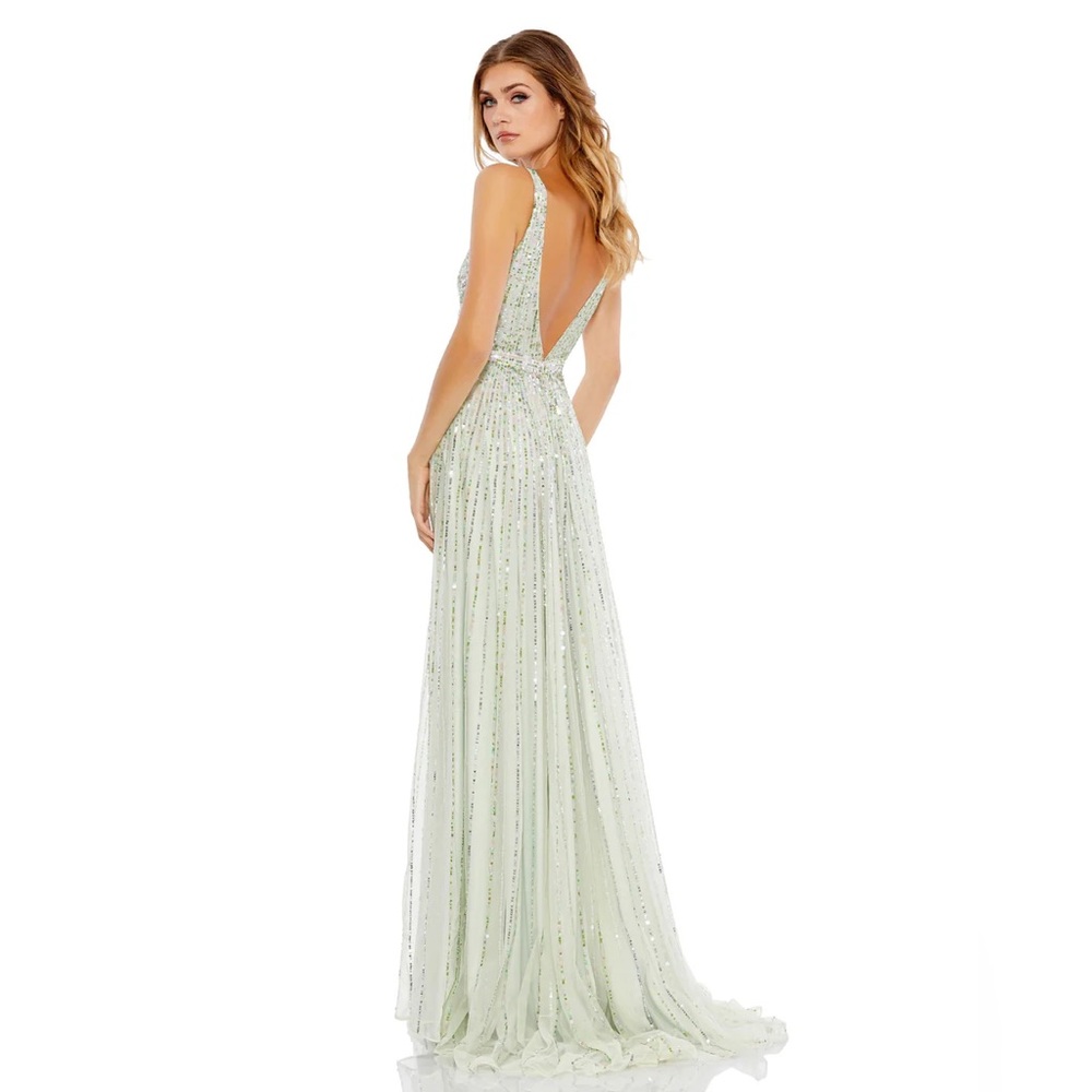 NWT $498 MAC DUGGAL SEQUIN PLUNGE NECK GOWN MINT 10700 SIZE 4 - Picture 4 of 6